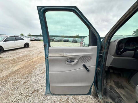 2001 Ford E-Series