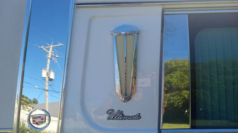 2015 Cadillac XTS Pro Coachbuilder-Funeral Coach