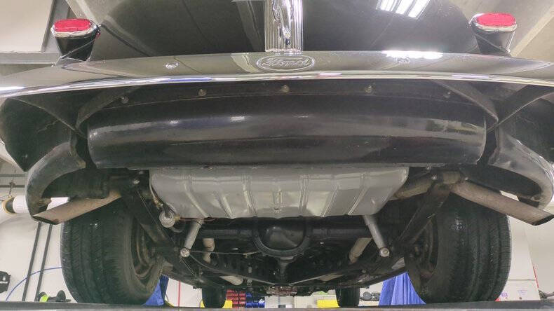 1942 Ford Super Deluxe