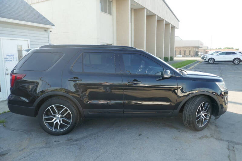 2016 Ford Explorer Sport