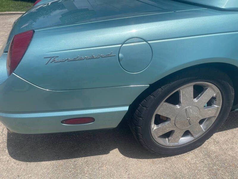 2002 Ford Thunderbird Deluxe