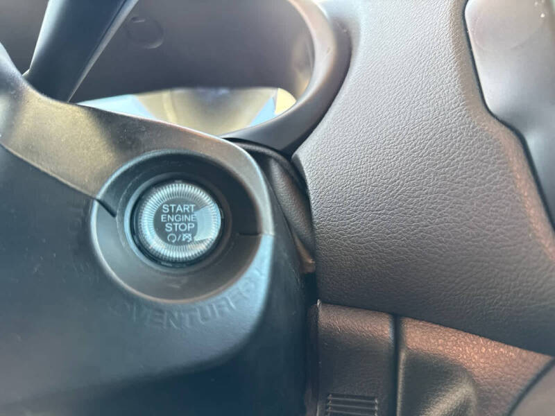 2023 Jeep Renegade Trailhawk