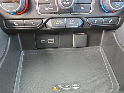 2023 Chevrolet Suburban LT