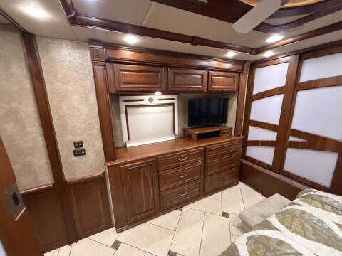 2014 Winnebago 42GD