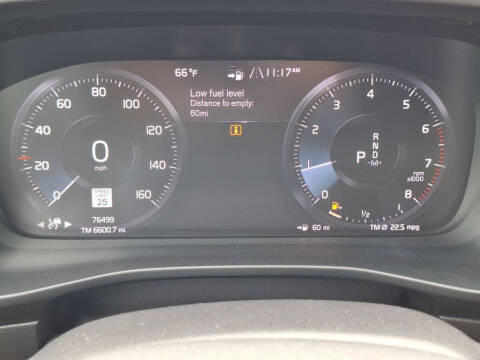 2019 Volvo XC40 T5 Momentum