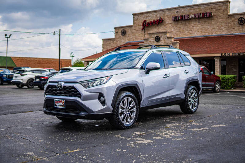 2019 Toyota RAV4 XLE Premium's photo