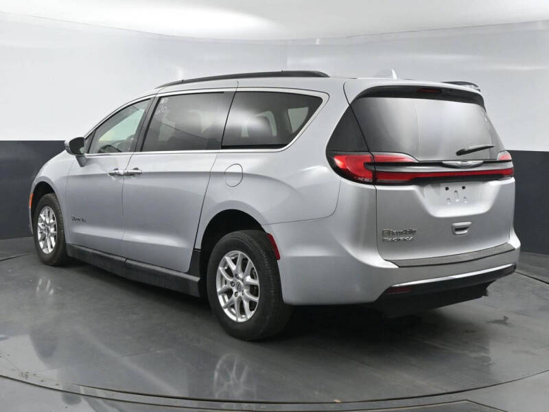 2022 Chrysler Pacifica Touring L