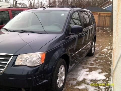 2009 Chrysler Town and Country for sale at DONNIE ROCKET USED CARS in Detroit MI