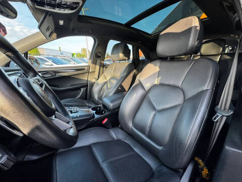 2017 Porsche Macan S