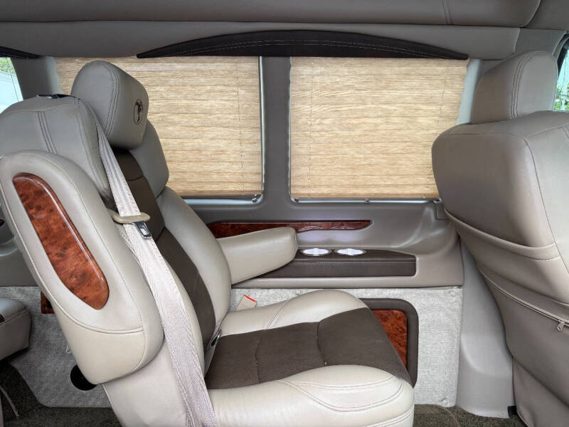 2020 GMC Savana 2500