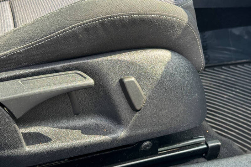 2012 Volkswagen Golf 2.5L PZEV