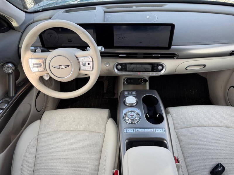 2024 Genesis GV60 Advanced