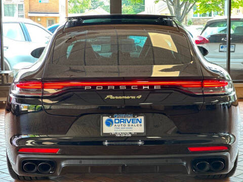 2022 Porsche Panamera