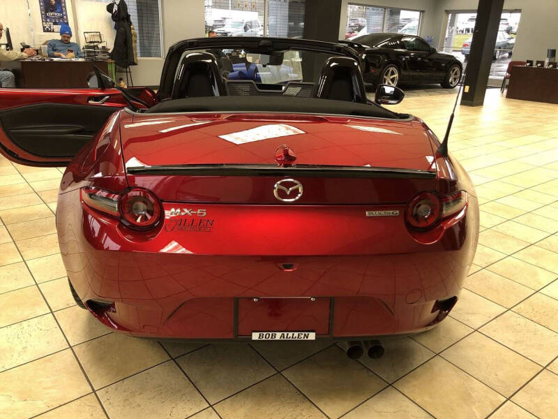 2025 Mazda MX-5 Miata Club