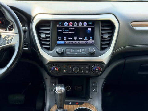 2017 GMC Acadia SLE-2