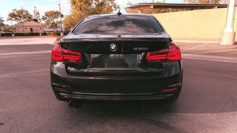 2018 BMW 3 Series 330i