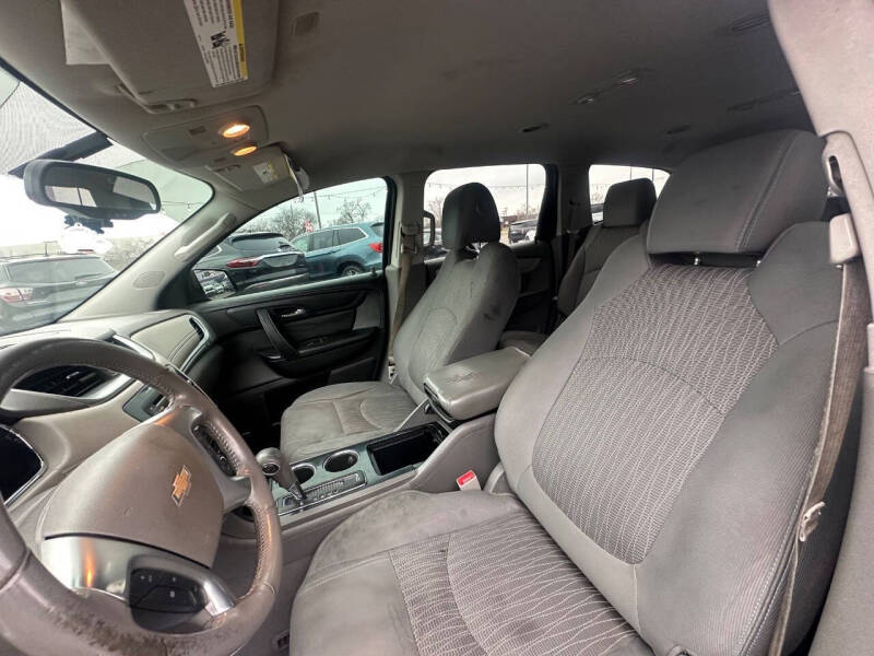 2017 Chevrolet Traverse LT