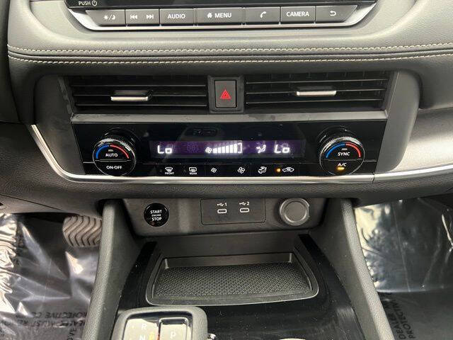 2024 Nissan Rogue SV