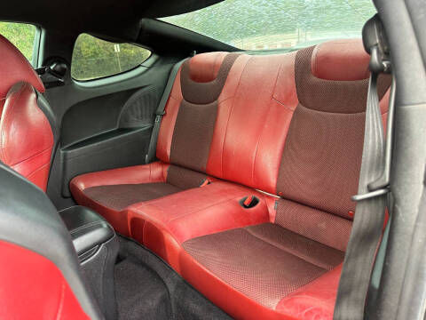 2013 Hyundai Genesis Coupe 2.0T Premium