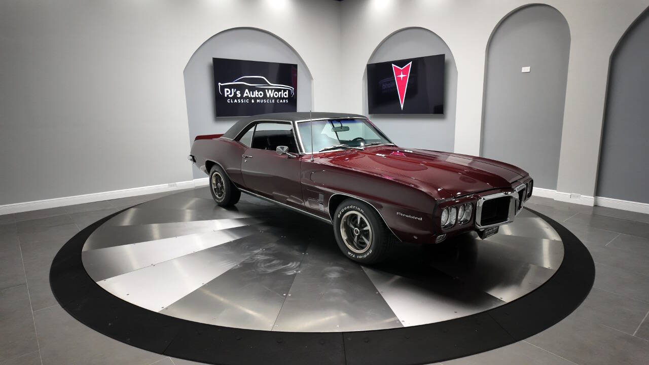 1969 Pontiac Firebird 10