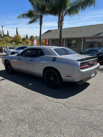 2018 Dodge Challenger SXT