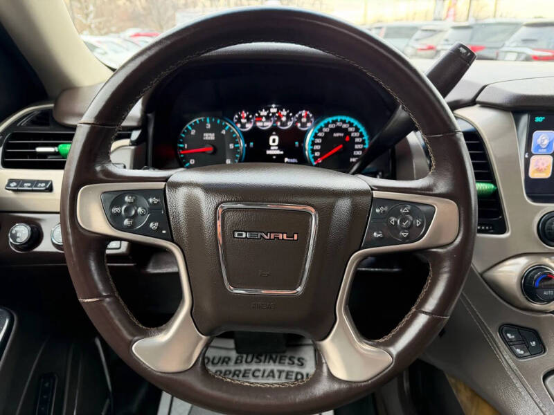 2017 GMC Yukon XL Denali