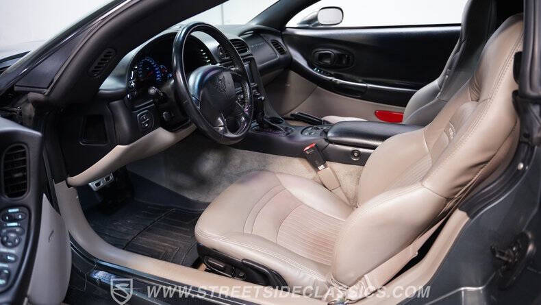 2004 Chevrolet Corvette