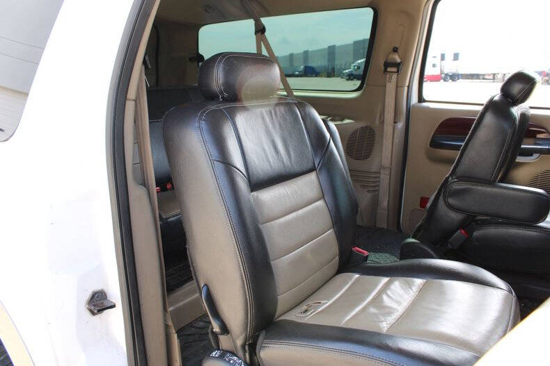2005 Ford Excursion Eddie Bauer