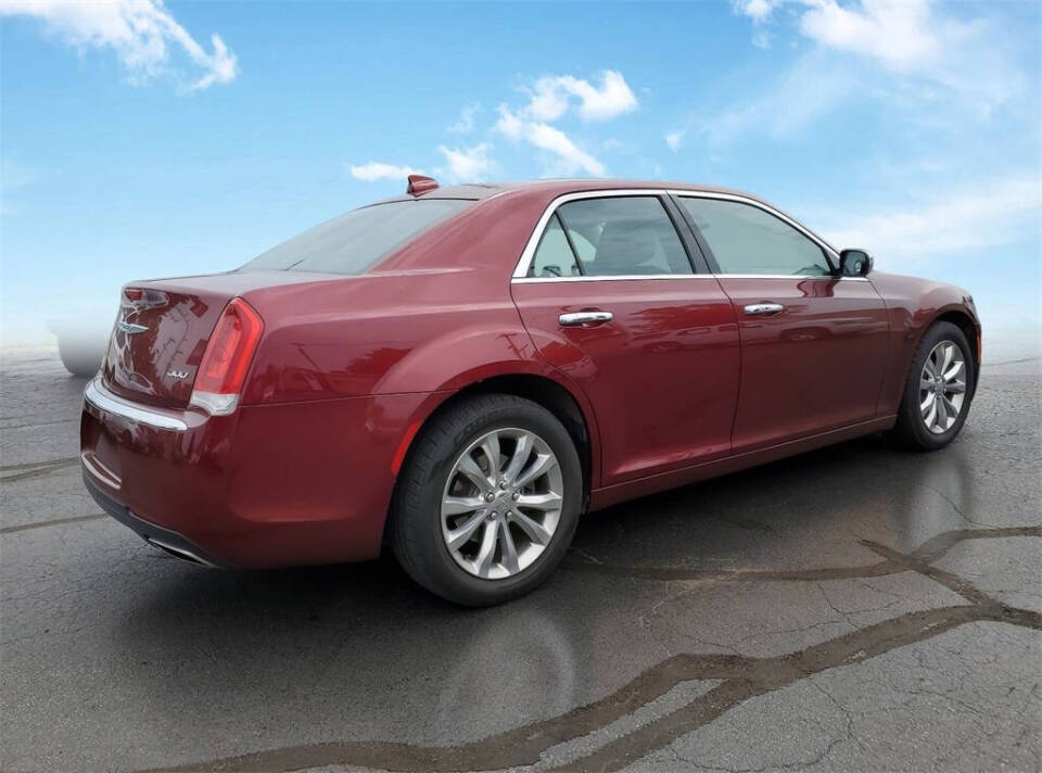 2019 Chrysler 300 for sale at Muskegon Motors in Muskegon, MI