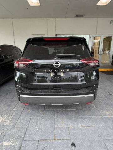 2026 Nissan Rogue SL