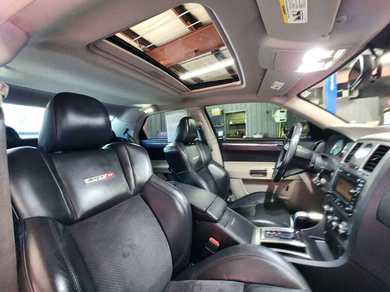 2006 Chrysler 300 SRT-8
