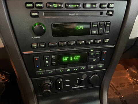 2002 Ford Thunderbird Deluxe