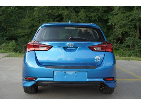 2016 Scion iM