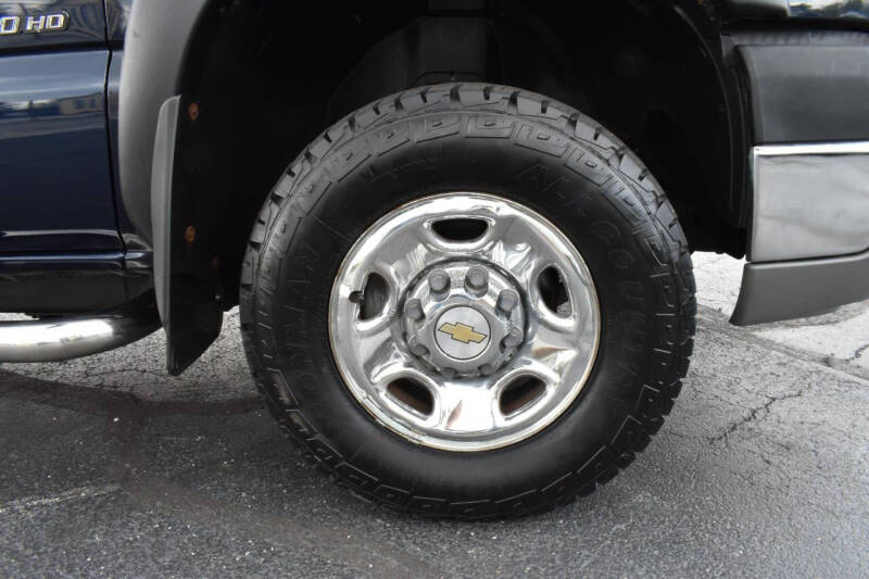 2005 Chevrolet Silverado 2500HD LS