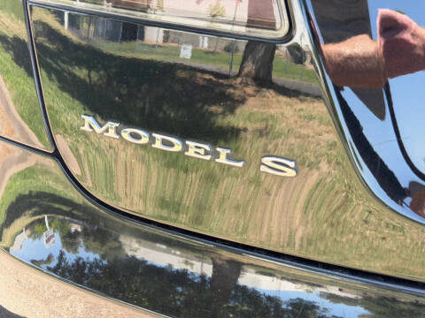 2015 Tesla Model S 85