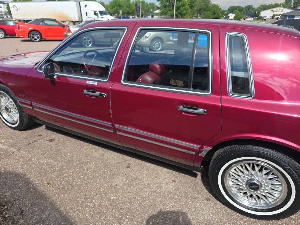 1993 Lincoln Town Car 17