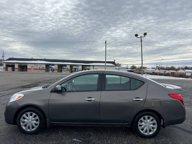 2014 Nissan Versa 1.6 S