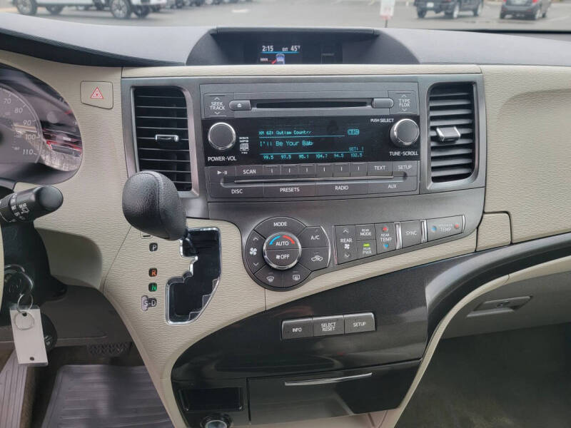 2013 Toyota Sienna