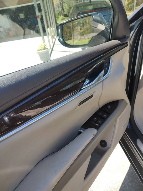 2013 Cadillac XTS Luxury Collection