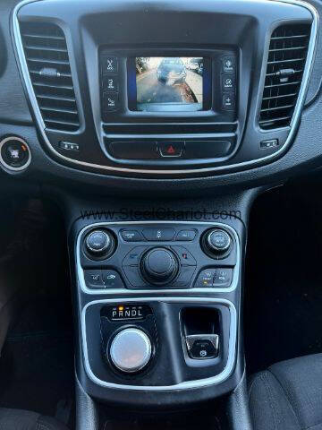 2016 Chrysler 200 Limited