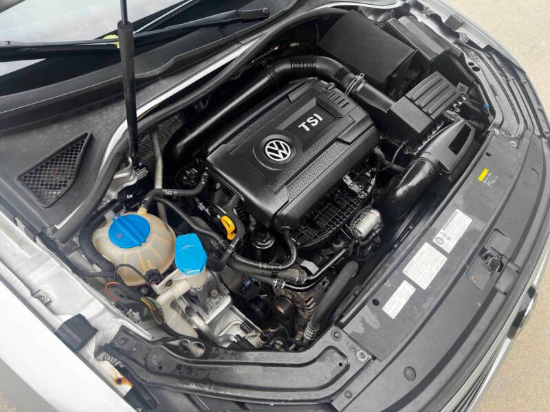 2017 Volkswagen Passat 1.8T SEL Premium