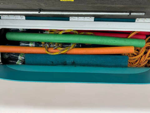 1997 Hurricane SunDeck Sport 185 OB