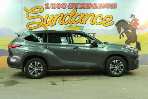 2022 Toyota Highlander for sale at Sundance Chevrolet in Grand Ledge MI