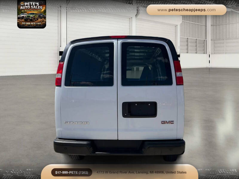 2023 GMC Savana 2500