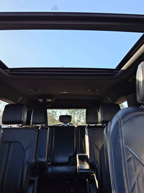 2023 Ford Expedition MAX Platinum