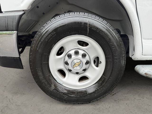 2024 Chevrolet Express 2500