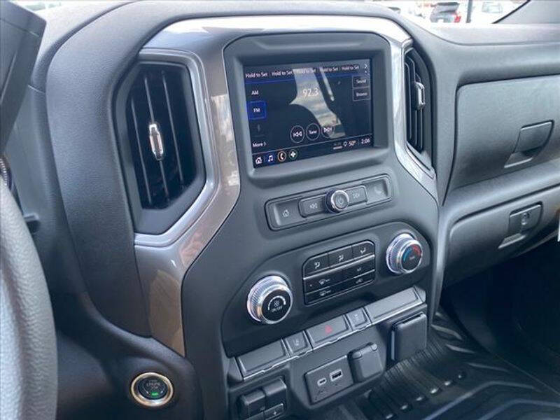 2025 GMC Sierra 2500HD Pro