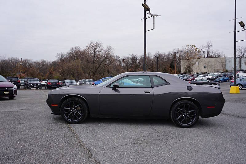 2022 Dodge Challenger SXT