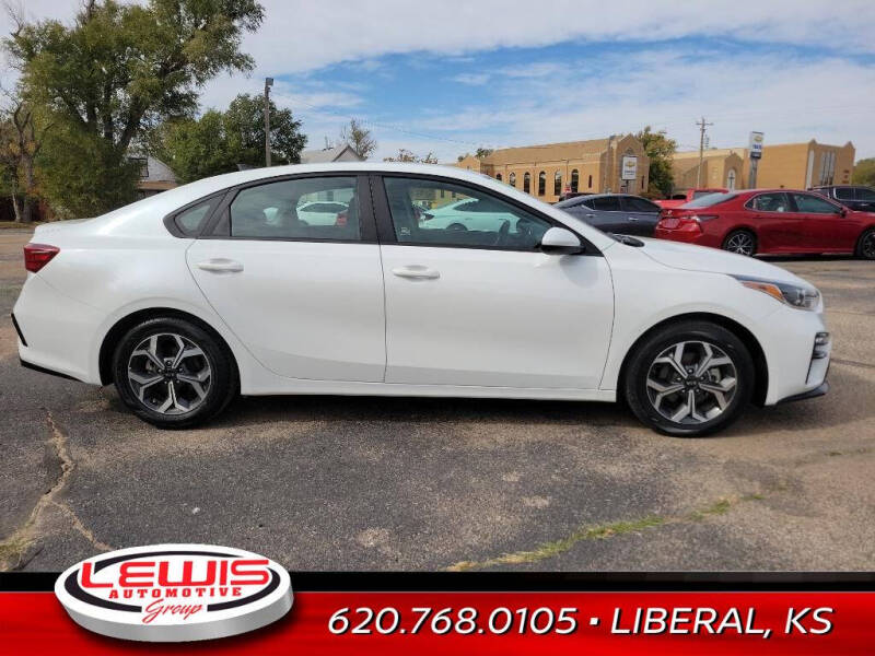 Used 2021 Kia Forte LXS with VIN 3KPF24ADXME404093 for sale in Liberal, KS