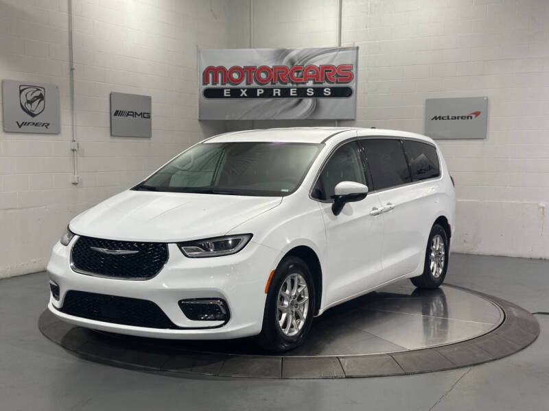 2023 Chrysler Pacifica Touring L